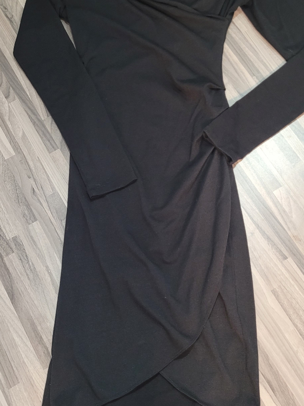 WILFRED FREE Black Long Sleeve Wrap Midi Dress